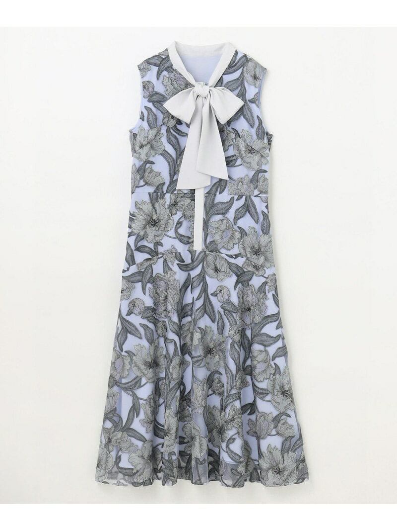 フラワー刺繍ミディドレス GRACE CONTINENTAL グレースコンチネンタル ワンピース・ドレス ドレス ブルー ピンク【送料無料】[Rakuten Fashion]のサムネイル