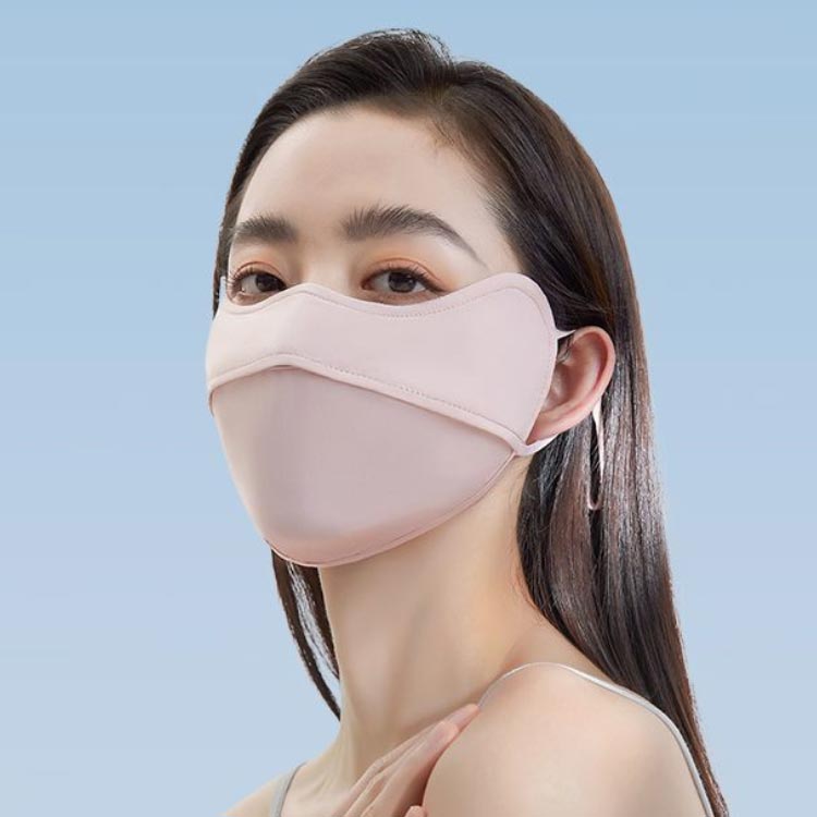 Grace Selectの日焼け防止 マスク UV uvカットマスク 布マスク 目尻保護 洗える UVマスク 息苦しくない フェイスカバー 紫外線防止 鼻オープン 小顔効果 紫外線対策 対策 フェイスカバー 接触冷感 薄手 ランニング フェイスマスク 男女兼用 お出かけ アウトドア 通勤 通学 送料無料｜アングル2
