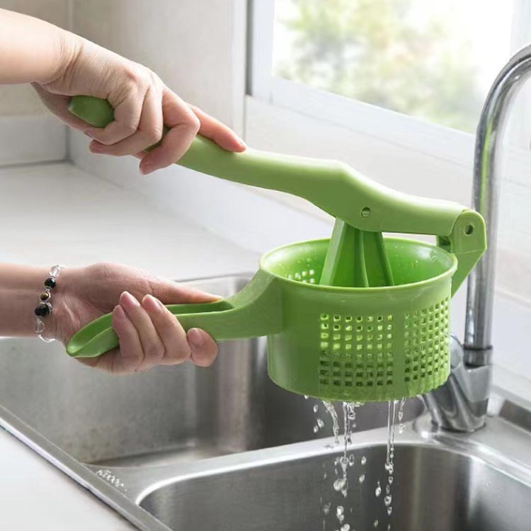 Grace Selectのみじん切り器 野菜水切り器 サラダスピナー 野菜脱水機 業務用 握りやすい しぼり器 家庭用 省力 環境に優しい 使いやすい ポテ｜アングル2