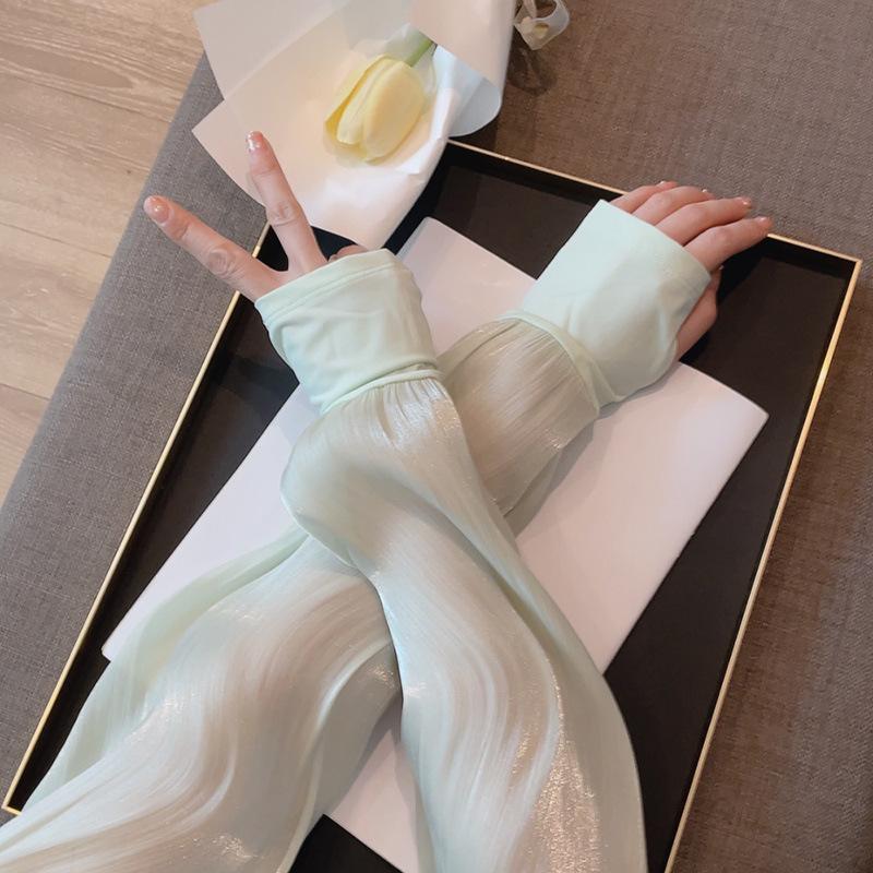 商品名:アームカバー UVケア 接触冷感 プリーツ レディース 可愛い UVカット 日除け 腕カバー 指通し おしゃれ 通気性 通勤 お出かけ 韓国風 商品説明:アームカバー 女性用 腕カバー アームスリーブ 紫外線対策 UVカット サイズ:フリーサイズ サイズについての説明:フリーサイズ 素材:ポリエステル 色:パープル ブラック ベージュ ホワイト グリーン商品名:アームカバー UVケア 接触冷感 プリーツ レディース 可愛い UVカット 日除け 腕カバー 指通し おしゃれ 通気性 通勤 お出かけ 韓国風 商品説明:アームカバー 女性用 腕カバー アームスリーブ 紫外線対策 UVカット サイズ:フリーサイズ サイズについての説明:フリーサイズ 素材:ポリエステル 色:パープル ブラック ベージュ ホワイト グリーン