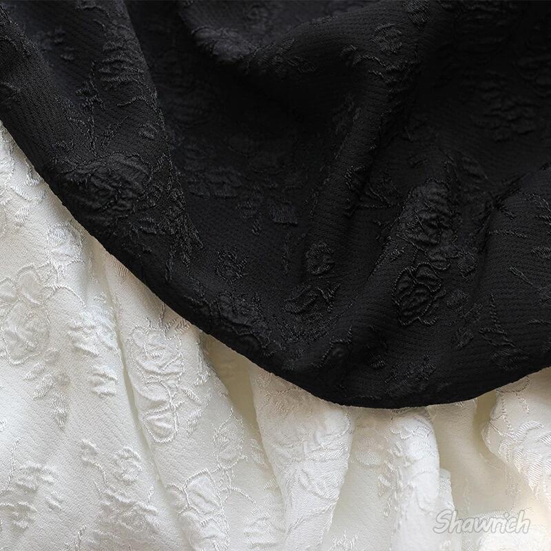 Fabric, Cloths - 140cm幅 立体花柄 花柄 ワンピース生地 ストレッチあり エンボス 四面弾 布地 ジャカード バラ柄 90cm単位 きじ 生地 布 ローズ
