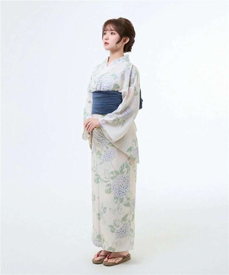 Grace Selectの浴衣 レディース 大人 花柄 白 浴衣セット 夏祭り 花火大会 初心者向け 女性浴衣 着付け簡単 和服 夏着物 エレガント 浴衣ドレス 二部式 セパレート浴衣 兵児帯 おしゃれ 旅行 お盆休み 夏休み 文化祭 お出かけ 記念撮影 女性用 成人用 YUKATA 可愛い フリーサイズ｜アングル3