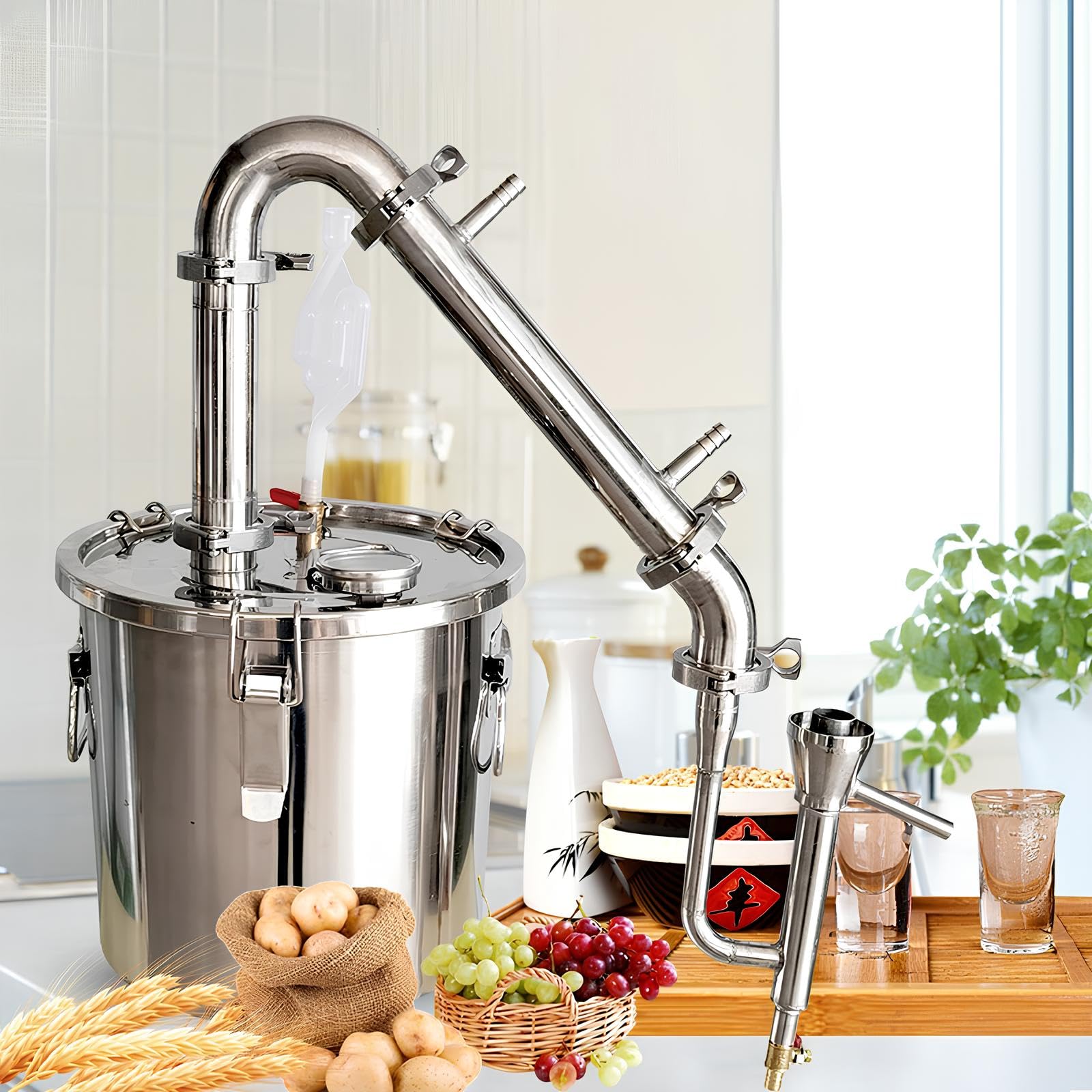 ? 【家庭用蒸留器】優れた冷却性能を備えた、初心者から専門家までに適した蒸留キットのフルセット。砂糖や穀物の詰め合わせをベースにした伝統的な酒やその他のスピリッツを作るために使用されます。ガスストーブ、薪、電気セラミックヒーターなど、さまざまな加熱方法に適用します。? 【銅ドームトップ】このドームトップの大きな銅表面積は、蒸留器内の蒸気との触媒として機能し、風味と香りを高めて濃縮するのに役立ちます。不要な硫黄化合物を除去することで、より滑らかで、より豊かで、より甘い味わいのスピリッツが生まれます。? 【十分な容量】当社の電気アルコールは、さまざまなタイプを所有しています:20Lableは、加熱して選択的に沸騰させ、冷却して蒸気を凝縮することにより、大量の原料を蒸留し、お客様のさまざまな蒸留ニーズに対応します。? 【使いやすい】この蒸留装置のさまざまなコンポーネントは取り付けが簡単です。蓋に摂氏と華氏のダブルディスプレイを備えた正確な温度計で、蒸留プロセス中のワインの温度を簡単に監視できます。循環水は下部の入口から入り、上部の出口から排水されるため、効率的に冷却されます。? 【用途の広い用途】好みに応じて、果実酒、ライスワイン、ブランデー、ウイスキー、ウォッカ、ラム酒、ジン、薬用健康ワインなど、さまざまな種類のワイン(最大アルコール度数は約92%)をこの銅アルコール蒸留器で作ることができます。製品の説明蒸留器は304ステンレス鋼でできているため、耐久性と耐摩耗性が向上しています。それはあなたの時間を節約するために多くの時間なしでワインを速く生産することができます。蒸留塔と冷却塔は、ワインを浄化してワインの味を向上させることができます。水圧蒸留、水蒸気蒸留、アルコールの蒸留に使用できます。ウイスキー、スコッチ、ラム酒、バーボン、テキーラ、ウォッカ、エッセンシャルオイルなどの製造に使用されます。仕様：材質:304ステンレス鋼サイズ:30x30x56cm内容量:20L細部：銅凝縮コイル:銅凝縮コイルは、ワインの味と品質を大幅に向上させ、ワインの香りを高めることができます。火格子:固形物が樽の底に接触しないように固形物を火格子に置くことができるので、ワインの品質を向上させるために鍋を貼り付けるのが不安です。厚くなったバレルボトム:バレルボトムが厚いほど、熱がより速く伝達され、エネルギーが節約され、効率が向上します。電子温度計:蒸留中のバレルの温度をリアルタイムで監視できるため、時間内に反応できます。アプリケーション：水圧蒸留、水蒸気蒸留、アルコールの蒸留に使用できます。ウイスキー、スコッチ、ラム酒、バーボン、テキーラ、ウォッカ、エッセンシャルオイルなどの製造に使用されます。品質サービス:1、 当社の製品に問題がある場合は、お気軽にお問い合わせください。2、輸送中に多少の衝撃が加わる可能性がございます。万が一不具合や破損などがございましたら、部品の再送など対応させていただきますので、お気軽にご連絡くださいませ。3、商品が多いため、発送時に説明書をお送りし忘れることがございます。万が一、説明書が届いていない場合や、商品組み立てに関してご不明点がございましたら、お手数ですがご連絡いただけますようお願い申し上げます。電子版の説明書を再送させていただきますので、どうぞご安心ください。お客様にはご理解いただきますようお願い申し上げます。お客様のご支援が、私たちの励みとなっております。? 【家庭用蒸留器】優れた冷却性能を備えた、初心者から専門家までに適した蒸留キットのフルセット。砂糖や穀物の詰め合わせをベースにした伝統的な酒やその他のスピリッツを作るために使用されます。ガスストーブ、薪、電気セラミックヒーターなど、さまざまな加熱方法に適用します。? 【銅ドームトップ】このドームトップの大きな銅表面積は、蒸留器内の蒸気との触媒として機能し、風味と香りを高めて濃縮するのに役立ちます。不要な硫黄化合物を除去することで、より滑らかで、より豊かで、より甘い味わいのスピリッツが生まれます。? 【十分な容量】当社の電気アルコールは、さまざまなタイプを所有しています:20Lableは、加熱して選択的に沸騰させ、冷却して蒸気を凝縮することにより、大量の原料を蒸留し、お客様のさまざまな蒸留ニーズに対応します。? 【使いやすい】この蒸留装置のさまざまなコンポーネントは取り付けが簡単です。蓋に摂氏と華氏のダブルディスプレイを備えた正確な温度計で、蒸留プロセス中のワインの温度を簡単に監視できます。循環水は下部の入口から入り、上部の出口から排水されるため、効率的に冷却されます。? 【用途の広い用途】好みに応じて、果実酒、ライスワイン、ブランデー、ウイスキー、ウォッカ、ラム酒、ジン、薬用健康ワインなど、さまざまな種類のワイン(最大アルコール度数は約92%)をこの銅アルコール蒸留器で作ることができます。製品の説明蒸留器は304ステンレス鋼でできているため、耐久性と耐摩耗性が向上しています。それはあなたの時間を節約するために多くの時間なしでワインを速く生産することができます。蒸留塔と冷却塔は、ワインを浄化してワインの味を向上させることができます。水圧蒸留、水蒸気蒸留、アルコールの蒸留に使用できます。ウイスキー、スコッチ、ラム酒、バーボン、テキーラ、ウォッカ、エッセンシャルオイルなどの製造に使用されます。仕様：材質:304ステンレス鋼サイズ:30x30x56cm内容量:20L細部：銅凝縮コイル:銅凝縮コイルは、ワインの味と品質を大幅に向上させ、ワインの香りを高めることができます。火格子:固形物が樽の底に接触しないように固形物を火格子に置くことができるので、ワインの品質を向上させるために鍋を貼り付けるのが不安です。厚くなったバレルボトム:バレルボトムが厚いほど、熱がより速く伝達され、エネルギーが節約され、効率が向上します。電子温度計:蒸留中のバレルの温度をリアルタイムで監視できるため、時間内に反応できます。アプリケーション：水圧蒸留、水蒸気蒸留、アルコールの蒸留に使用できます。ウイスキー、スコッチ、ラム酒、バーボン、テキーラ、ウォッカ、エッセンシャルオイルなどの製造に使用されます。品質サービス:1、 当社の製品に問題がある場合は、お気軽にお問い合わせください。2、輸送中に多少の衝撃が加わる可能性がございます。万が一不具合や破損などがございましたら、部品の再送など対応させていただきますので、お気軽にご連絡くださいませ。3、商品が多いため、発送時に説明書をお送りし忘れることがございます。万が一、説明書が届いていない場合や、商品組み立てに関してご不明点がございましたら、お手数ですがご連絡いただけますようお願い申し上げます。電子版の説明書を再送させていただきますので、どうぞご安心ください。お客様にはご理解いただきますようお願い申し上げます。お客様のご支援が、私たちの励みとなっております。