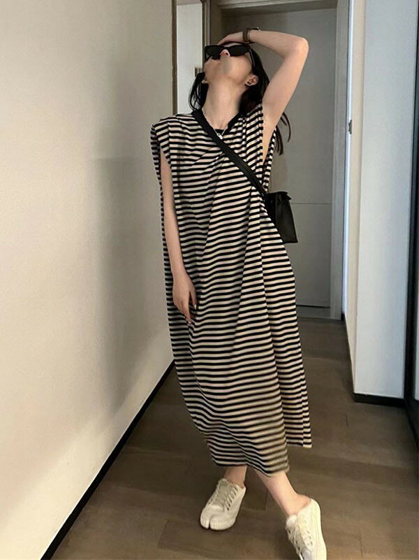 リゾートワンピ 大人可愛い 夏ワンピース ノースリーブ ゆったり リゾートワンピー...