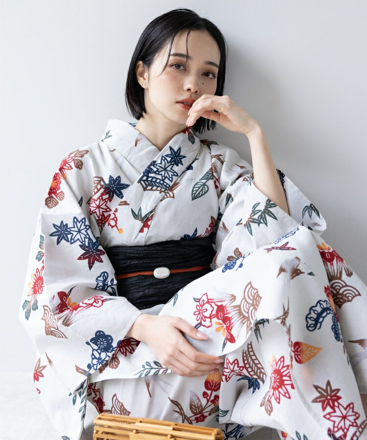 こだわり浴衣 5点セット (浴衣/帯/下駄/腰紐/着付け冊子) 浴衣 レディース 浴衣 セット 変わり織生地 ホワイト系 紅型 びんがた