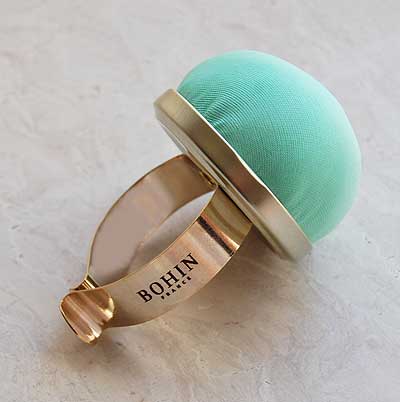 フランス　BOHIN　ピンクッションブレスレットウオーターグリーン　手芸
