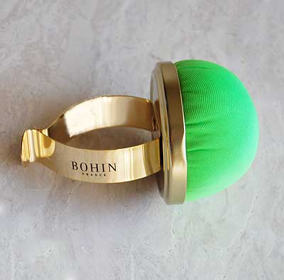 フランス　BOHIN　ピンクッションブレスレットネオングリーン　手芸