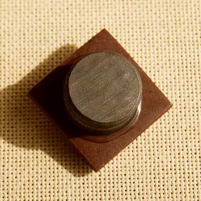ピンクッション マグネットタイプ ヒツジ 磁石の針山ニードルマインダー　Needle M...