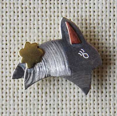 ピンクッション マグネットタイプ バニー 金属製 磁石の針山ニードルマインダー Needle Minder