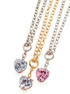 犬用アクセサリー　【ラブハート　ネックレス】　姫系アクセサリー　クリア・ピンク・ゴールドの3カラ..