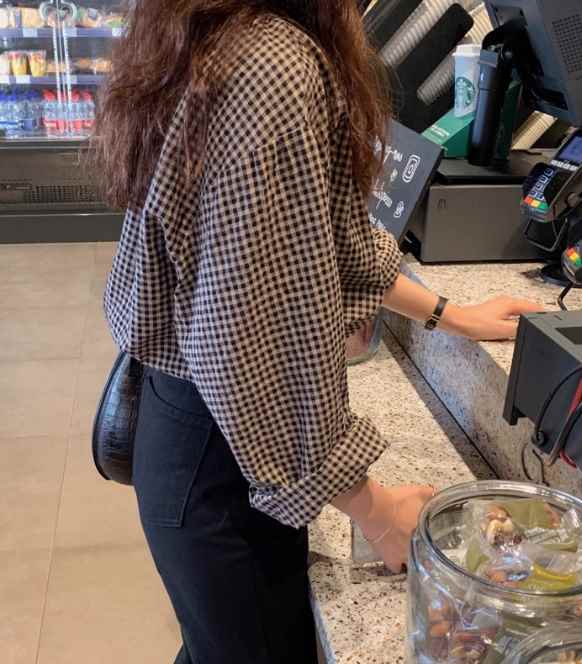 レディース トップス シャツ ブラウス カットソー 長袖 ラウンドネック かわいい 大人可愛い きれいめ 上品 おしゃれ レトロ チェック 韓国 S M L XL ブラウン