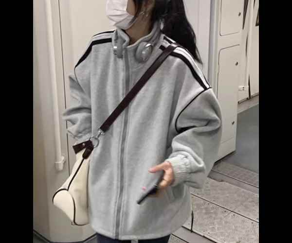 樂天商城 - レディース トップス パーカー スウェット ジャージ ミドル丈 長袖 スタンドカラー ファスナー 厚手 ベルベット シンプル カジュアル おしゃれ かっこいい ラフ メンズライク ボーイッシュ スポーティー ルーズ クール シック スタイリッシュ 秋 冬 デート お出かけ
