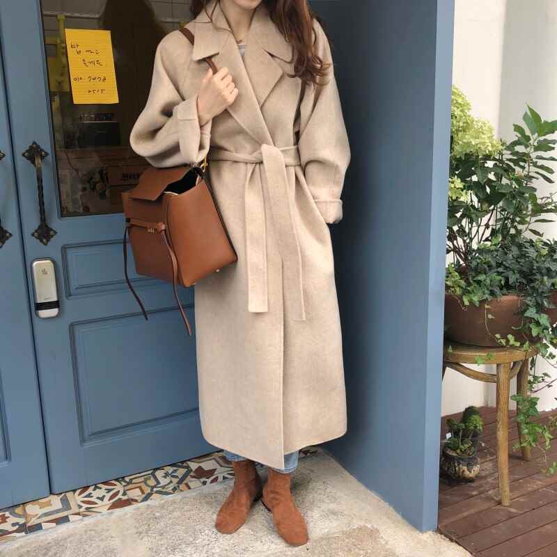 樂天商城 - ゆるシルエット ガウンコート レディース アウター 上着 膝下 ロング マキシ 長袖 萌袖 ラグランスリーブ Vネック 襟付き テーラードカラー オーバーサイズ きれいめ シンプル カジュアル 上品 おしゃれ こなれ感 ルーズ リラクシー 無地 秋 冬 ママ マタニティ 女の子