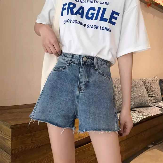 Cotton - レディース パンツ ボトムス ミニ ショート ワイド ストリート ファスナー ポケット 前開き ヴィンテージ アメカジ デニム ブルーデニム 薄手 コットン シンプル カジュアル おしゃれ かっこいい こなれ感 ラフ ボーイッシュ スポーティー 主役級 存在感 学生風