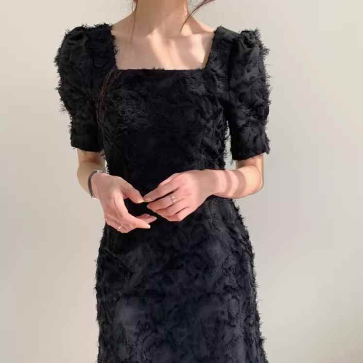 樂天商城 - ドレス ワンピース ウェディング パーティー 結婚式 二次会 披露宴 演奏会 発表会 ステージ 舞台 ダンス 衣装 膝下 ミモレ 半袖 スクエアネック 襟なし スレンダー 細身 スリット ハイウエスト 可愛い きれいめ シンプル カジュアル 大人可愛い 上品 おしゃれ