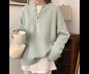 レディース トップス ニット セーター プルオーバー ミドル丈 長袖 ボタン かわいい 大人可愛い きれいめ シンプル カジュアル 上品 おしゃれ レトロ ラフ ボーイッシュ ルーズ 個性的 クール 存在感 ナチュラル 高級感 華やか スタイリッシュ 優しい 穏やか 柔らかい