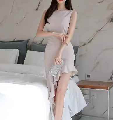 レディース ドレス パーティードレス ナイトドレス パーティー ミニ ショート ミモレ イレギュラー アシンメトリー 不規則 左右非対称 ノースリーブ ラウンドネック タイト スリム 細身 フィッシュテール フリル ファスナー きれいめ シンプル 大人可愛い 上品 おしゃれ