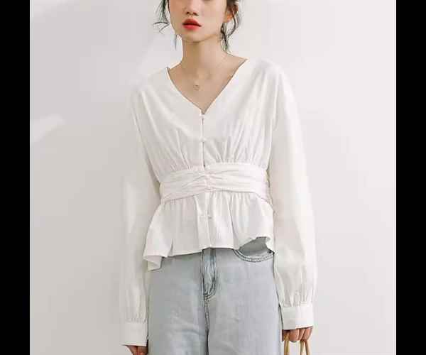 レディース トップス シャツ ショート 長袖 Vネック フェミニン フリル ウエストマーク ボタン コットン かわいい 大人可愛い きれいめ シンプル カジュアル 上品 おしゃれ レトロ ルーズ エレガント ナチュラル 清潔感 シック 高級感 優しい 穏やか フェアリー 無地 秋