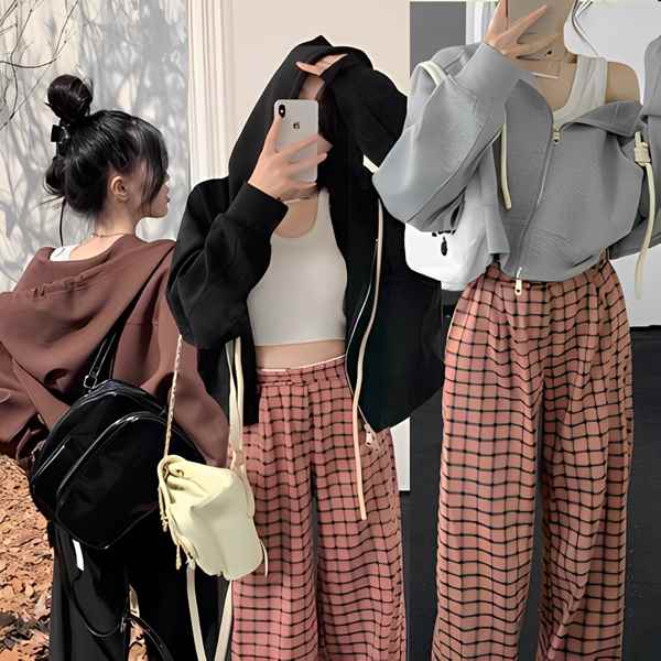 3カラー ショートフード付きスウェット/ホットガールデザイン レディース トップス パーカー トレーナー スウェット ジャージ ブルゾン アウター スポーツウェア ミドル丈 長袖 フード ワイド ストリート ファスナー ドロスト 大人可愛い カジュアル かっこいい レトロ