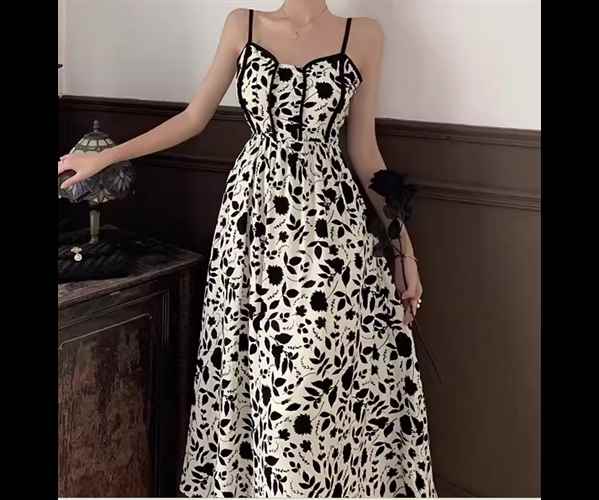 レディース ワンピース プルオーバー キャミワンピース ミモレ ロング 袖なし ノースリーブ Vネック Aライン フェミニン ウエストマーク ハイウエスト かわいい 大人可愛い きれいめ 上品 おしゃれ レトロ ガーリー エレガント ラグジュアリー セクシー シック 高級感