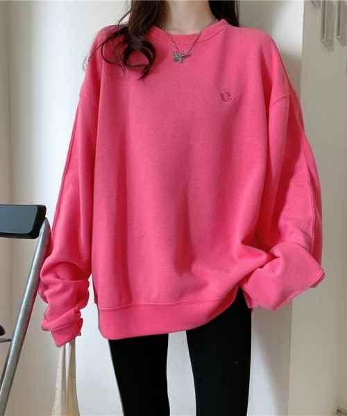 レディース トップス プルオーバー トレーナー ロング 長袖 ラウンドネック 襟なし ストリート シンプル カジュアル ラフ ワンポイント 秋 冬 10代 20代 お出かけ 公園 楽ちん 防寒 体型カバー 普段使い 着回し 定番 M L XL ゆったり ゆる オーバーサイズ ライトグレー