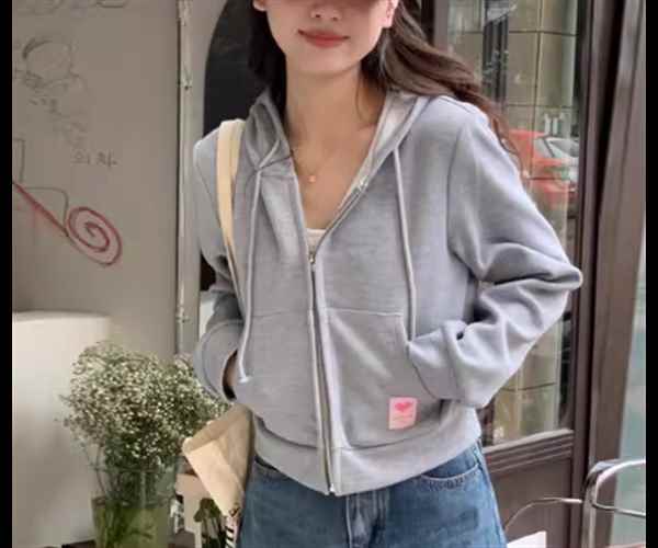 レディース スカート パーカー スウェット ショート クロップド丈 長袖 ドロップショルダー ストリート ポケット 前開き コットン かわいい 大人可愛い シンプル カジュアル おしゃれ かっこいい レトロ ラフ ボーイッシュ スポーティー ルーズ クール 抜け感 キュート