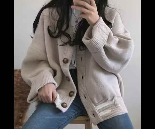 レディース トップス ニット セーター カーディガン 羽織 前開き ミドル丈 長袖 ドロップショルダー Vネック ストレート ボタン 厚手 かわいい 大人可愛い シンプル カジュアル おしゃれ レトロ こなれ感 ボーイッシュ ルーズ キュート ラグジュアリー カレッジ風