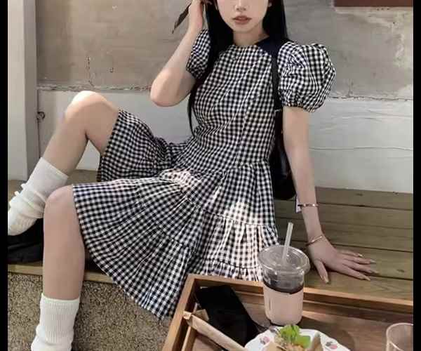 レディース ワンピース プルオーバー ミニ ショート 半袖 パフスリーブ スリム 細身 ティアード フェミニン かわいい 大人可愛い きれいめ シンプル カジュアル 上品 おしゃれ レトロ ガーリー キュート ナチュラル シック 高級感 優しい 穏やか チェック