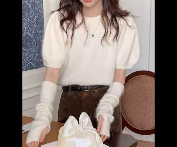 レディース トップス ニット セーター プルオーバー ショート クロップド丈 半袖 長袖 パフスリーブ ラウンドネック フェミニン 2way かわいい 大人可愛い きれいめ シンプル カジュアル おしゃれ かっこいい こなれ感 ボーイッシュ ガーリー エレガント 抜け感