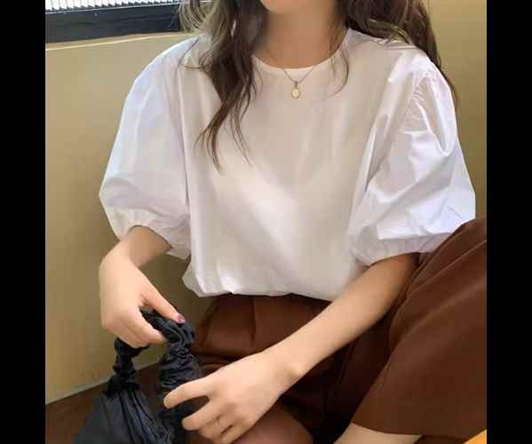 レディース トップス カットソー プルオーバー Tシャツ ミドル丈 ボリューム袖 パフスリーブ ラウンドネック かわいい 大人可愛い きれいめ シンプル カジュアル おしゃれ レトロ ラフ ルーズ キュート ナチュラル 清潔感 爽やか シック 高級感 優しい 穏やか 無地 夏