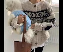レディース トップス ニット セーター カーディガン 上着 羽織 ミドル丈 長袖 ラウンドネック 襟なし ノーカラー 前開き ボタン かわいい 大人可愛い きれいめ カジュアル 上品 おしゃれ かっこいい レトロ ボーイッシュ ルーズ エレガント 春 秋 デート お出かけ