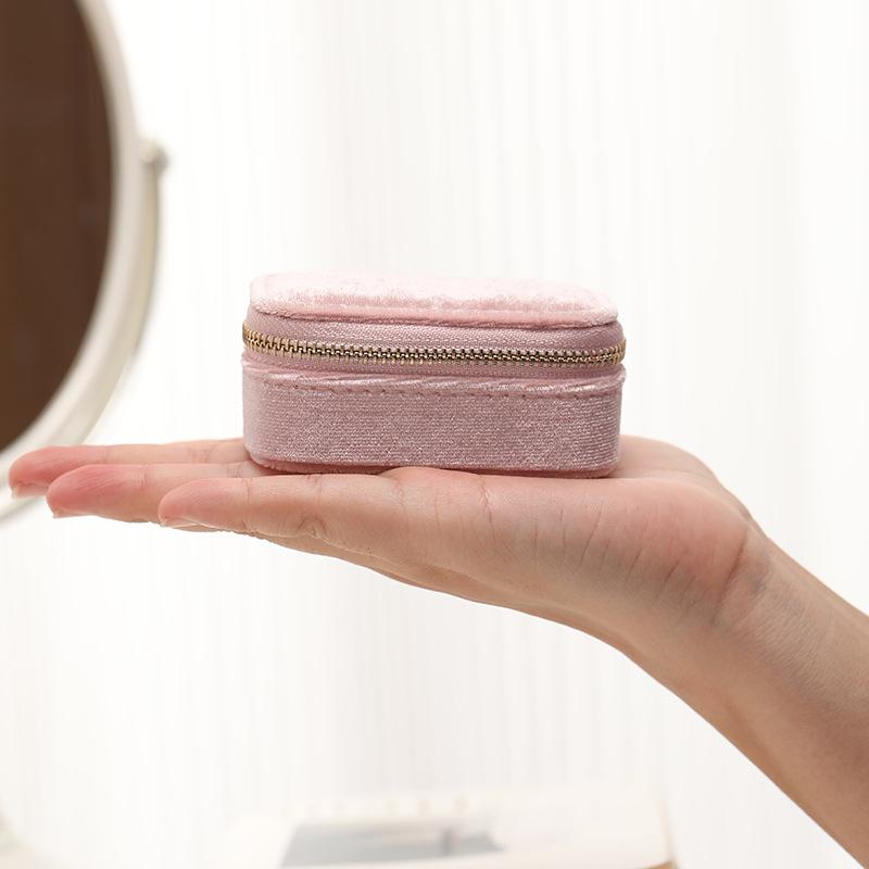 ジュエリーボックス アクセサリーケース ベルベット ベロア 旅行 携帯用 コンパクト ミニ 指輪 リング イヤリング ピアス 収納ケース 硬質 無地 欧米風 小...