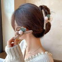 ヘアクリップ レディース ヘアアクセサリー 秋冬 大きい かわいい カーキ ホワイト ポンポン