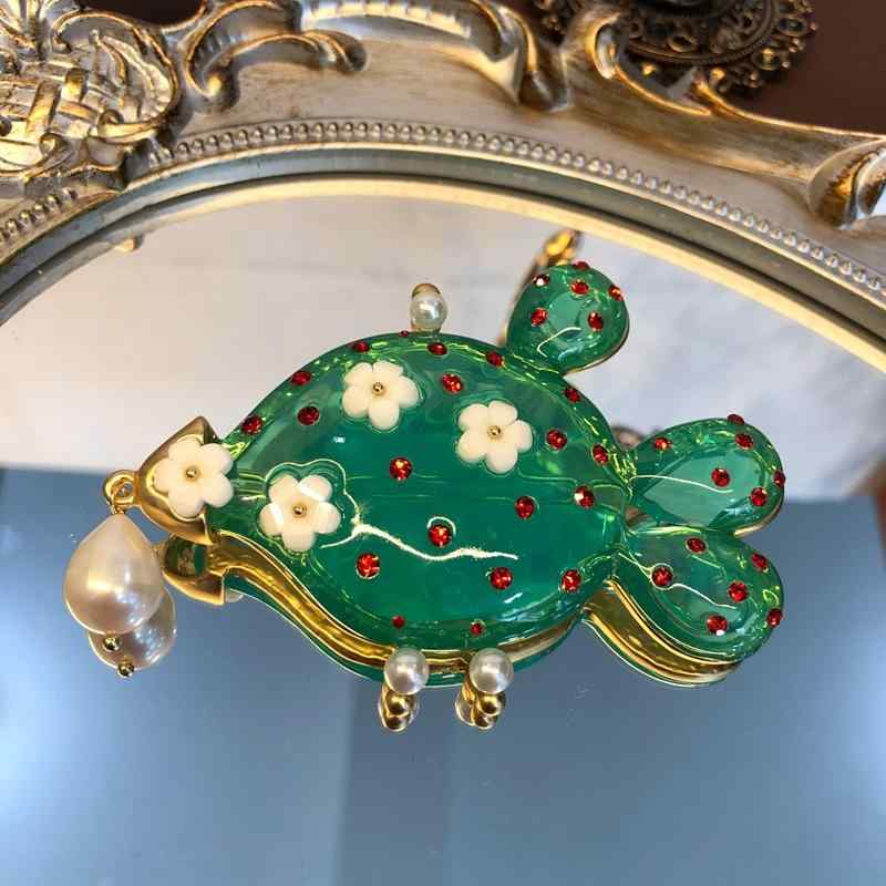 ブローチ おしゃれ ピンバッジ コサージュ アクセサリー ジュエリー レトロ かわいい パール アメリカ 水 青い 魚 花 宝石 金魚 グリーン(4)