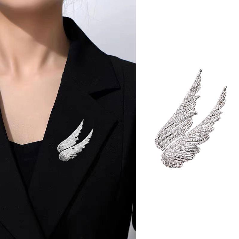 メンズ レディース ブローチ スーツ アクセサリー 天使羽 上品 エレガント コサージュ ゴールド シルバー