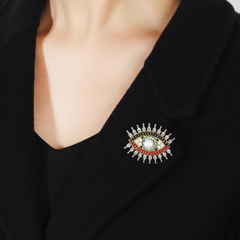 メンズ レディース ブローチ スーツ アクセサリーアメリカ レトロ ファッション バックル コサージュ セーター ジャケット ブラック ホワイト