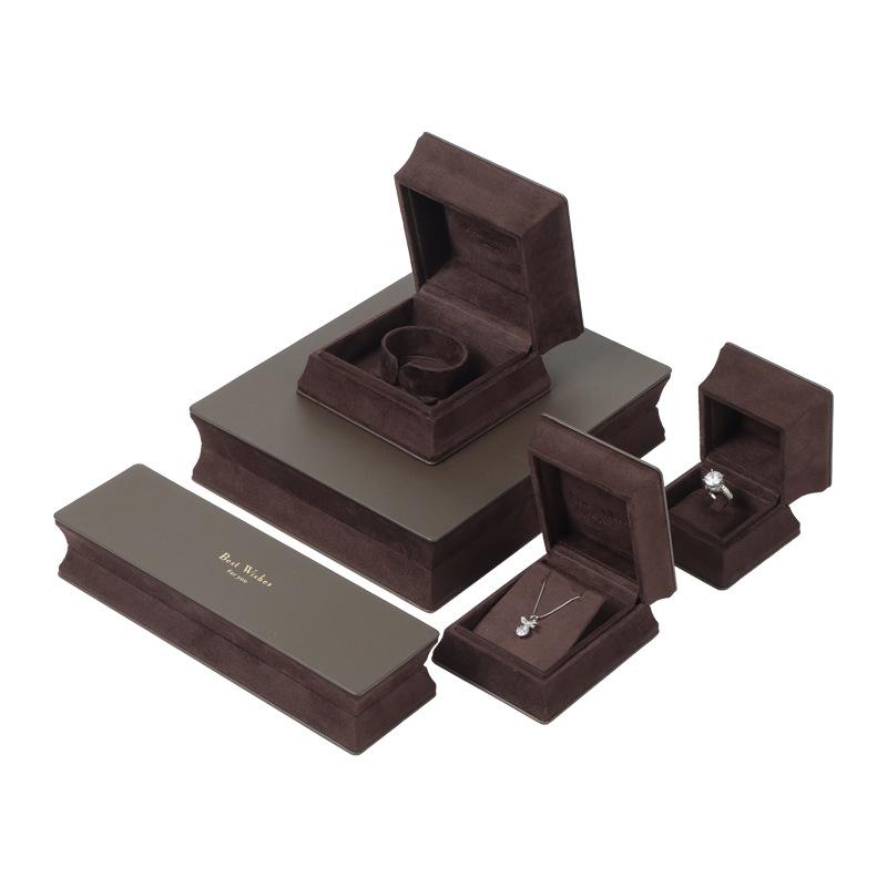 ジュエリーボックス 高級感 イタリアンベルベット ヨーロピアン レトロ クラシック 指輪 ネックレス ピアス ブレスレット 宝石 翡翠 カラーストーン 収納 ア...