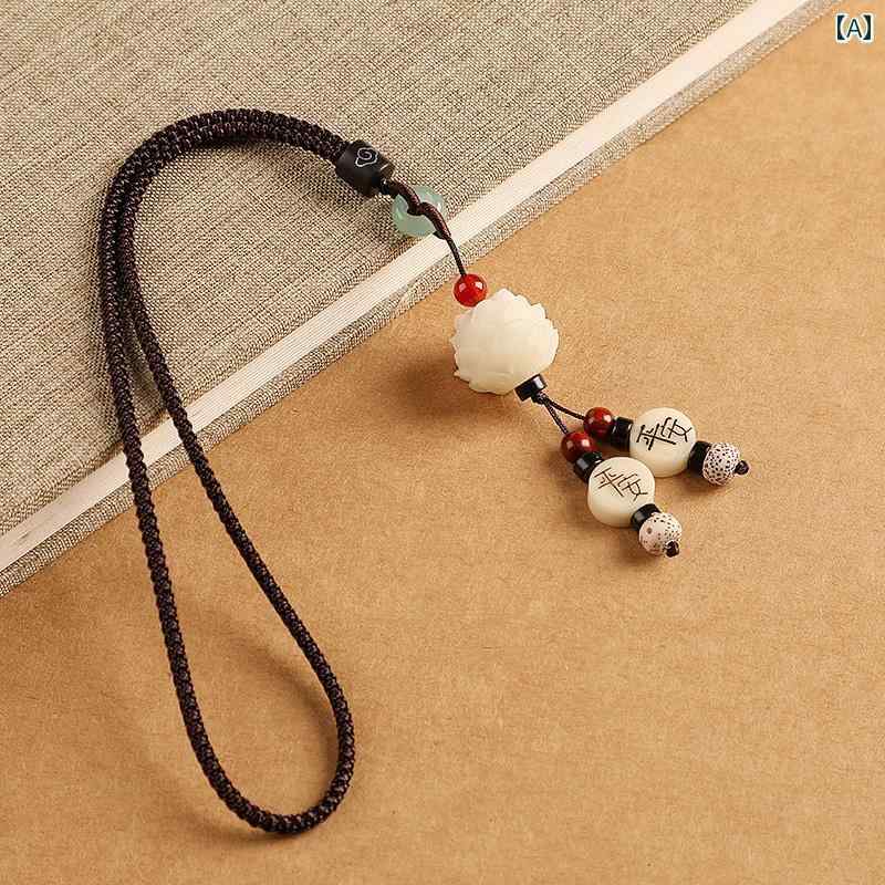 車 ルームミラー アクセサリー 飾りメンズ レディース カー ペンダント 安全 チャーム インテリア ブラウン レッド イエロー