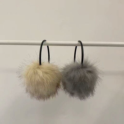 耳あて レディース イヤーマフ 韓国 ファッション おしゃれ かわいい タッセル 冬 防寒 ファー ベージュ グレー ピンク 耳あて レディース イヤーマフ 韓国 ファッション おしゃれ かわいい タッセル 冬 防寒 ファー ベージュ グレー ピンク