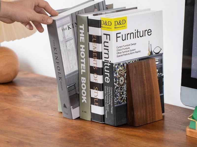 ブックエンド 木製 おしゃれ 本立て 仕切り デスク オフィス 収納 落下防止 本棚 シンプル 無垢材 厚手..