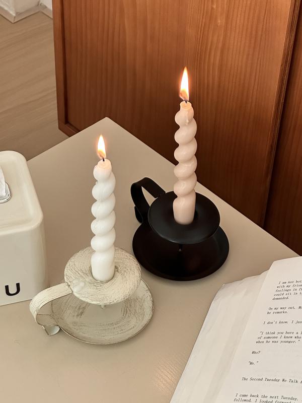 キャンドルスタンド アンティーク風 おしゃれ キャンドルホルダー 燭台 蝋燭立て レトロ モダン ハンドヘルド 小道具 ホワイト ブラック
