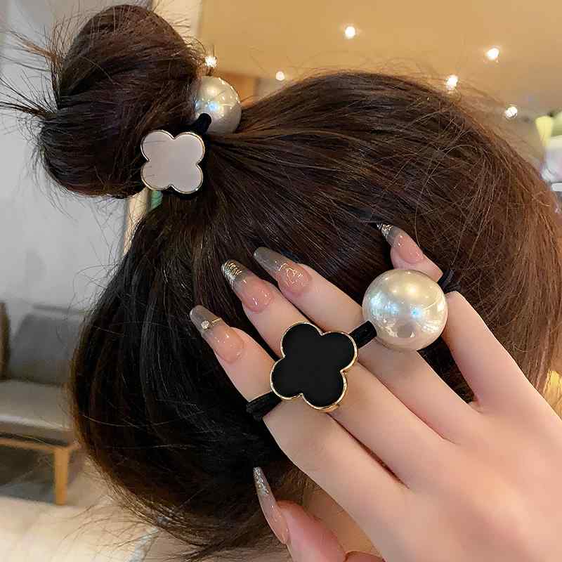 ヘアゴム パール ヘアアクセサリー レディース 四つ葉 クローバー ヘアロープ ヘアリング ブラック ベージュ