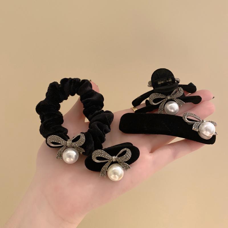 シュシュ ヘアゴム パール ヘアアクセサリー レディース 女の子 ヘア バンド ラインストーン ゴムバンド ブラック