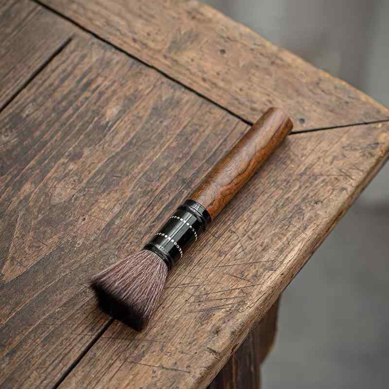 掃除用品 高級感 黒檀 軟毛ブラシ 埃取り 卓上 ダスター 仏壇 神棚 デスク清掃 天然木製 コンパクト 静..