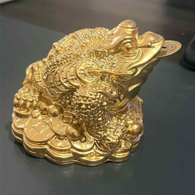 置物 金蟾 金運招来 招財 開運 縁起物 風水 家庭 リビング オフィス 店舗 会社 開業祝い 移転祝い 新築祝い ビジネスギフト 贈答品 金属製 モダンアジアン オブジェ 大小対応