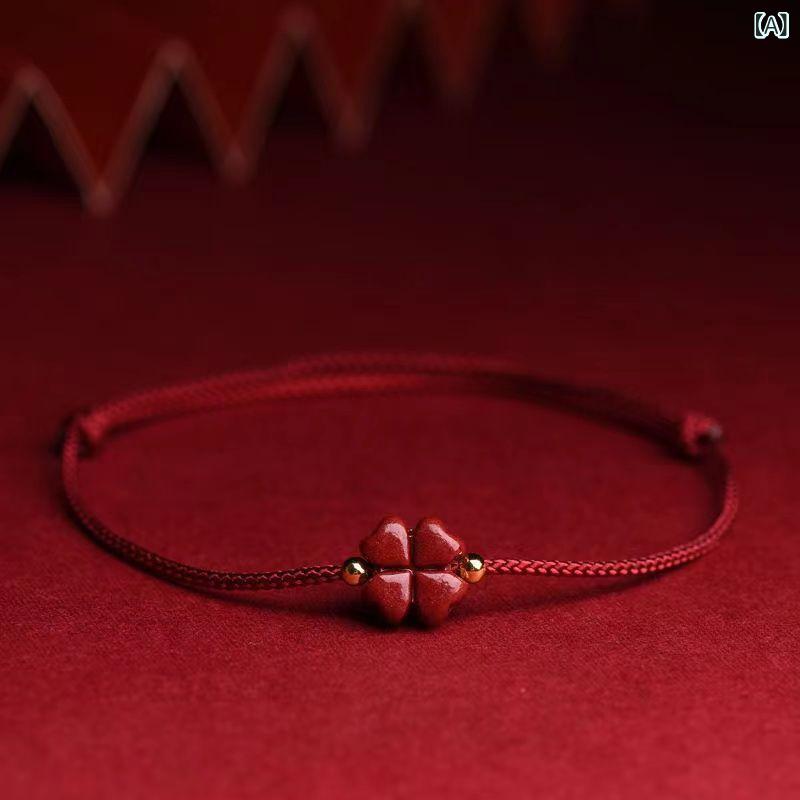 Grams楽天市場店のブレスレット 男女兼用 ユニセックス ペア 四つ葉のクローバー 幸運 魔除け お守り 赤い紐 辰砂 手編み 細身 華奢 エスニック レトロ 開運 ラッキーアイテム｜アングル2