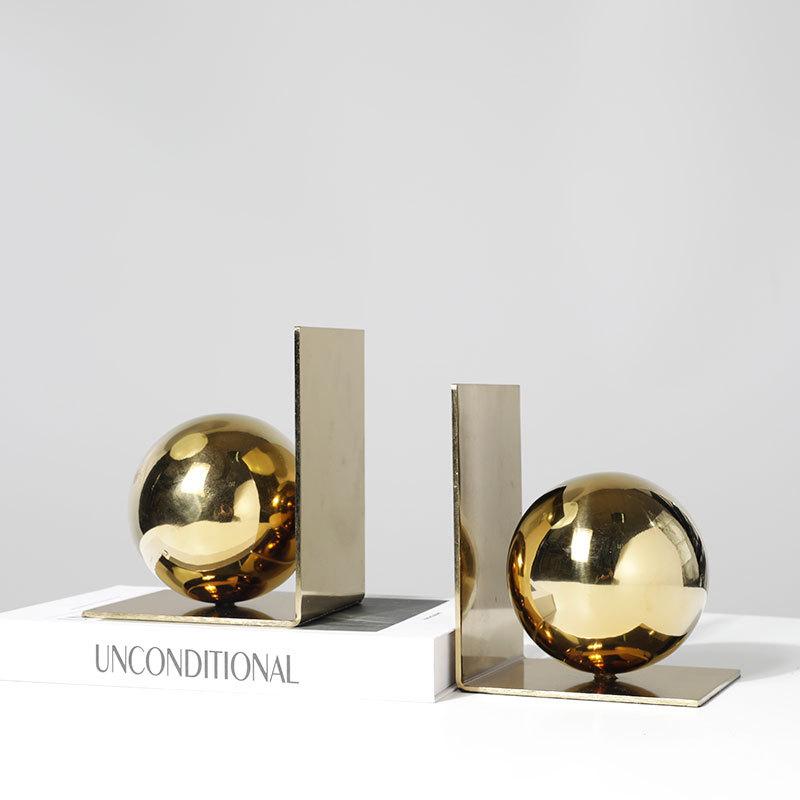 ブックエンド モダン シンプル スタイリッシュ 高級感 本立て 合金製 書斎 オフィス デスク インテリア 置物 オブジェ リビング ディスプレイ 飾り 装飾品