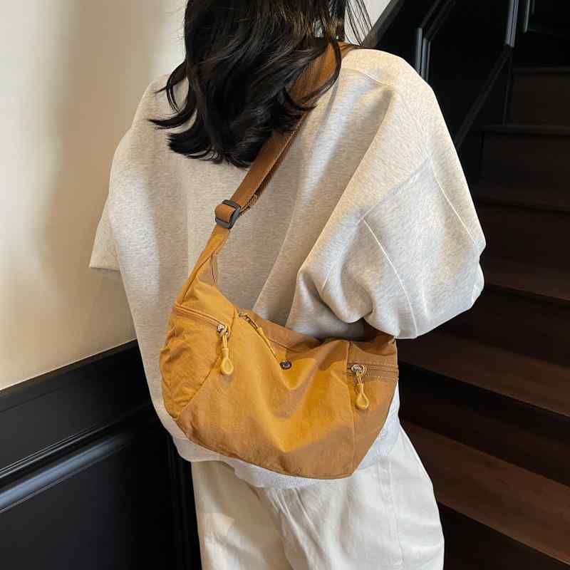 バッグ レディース 鞄 大容量 個性的デザイン ショルダーバッグ 斜め掛けバッグ シンプル 通勤 普段使..