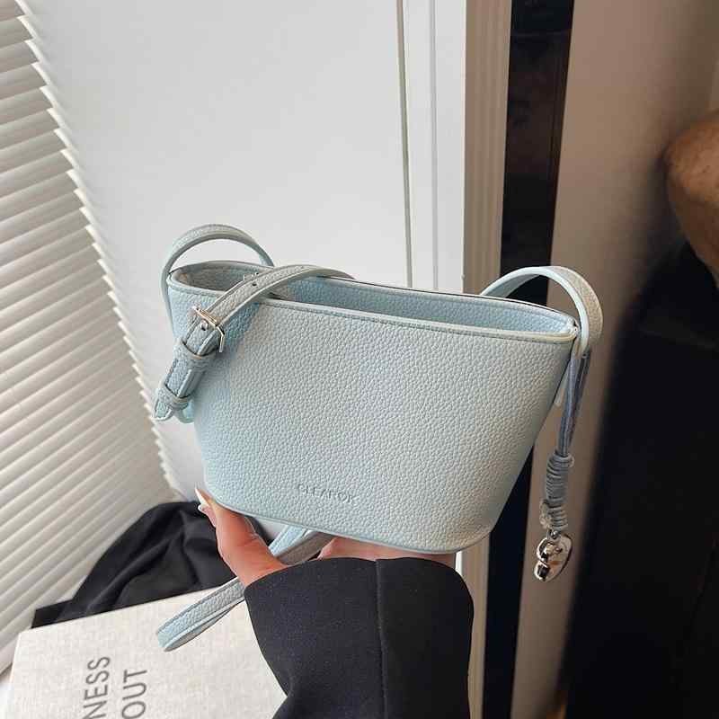 ショルダーバッグ レディース 韓国風 ミニバッグ シンプル 斜め掛け ワンショルダー スマホポーチ ライ..