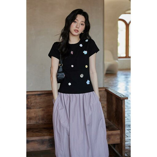 Tシャツ レディース スリムフィット 韓国風 植物柄 デザイン 個性的 クルーネック 半袖 レザー切り替え フェミニン エレガント オフィス カジュアル 綿 トレンド Tシャツ レディース スリムフィット 韓国風 植物柄 デザイン 個性的 クルーネック 半袖 レザー切り替え フェミニン エレガント オフィス カジュアル 綿 トレンド